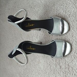 Lulu's Ankle Strap Heels- Silver 9